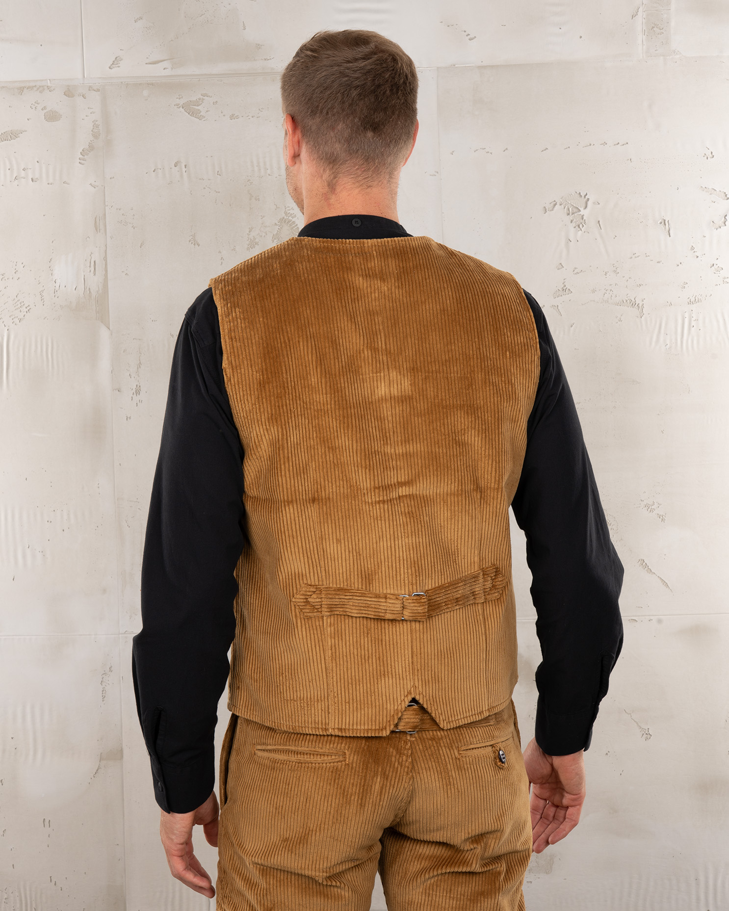 1905 Hauler Vest Goliath Cord Mustard