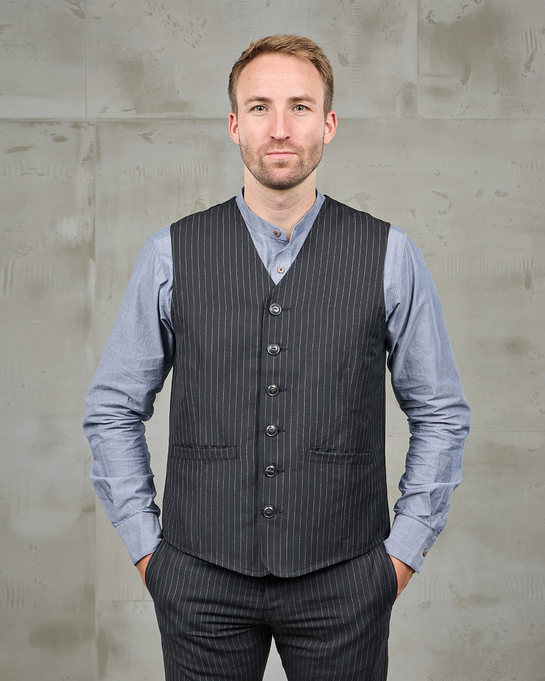 1905 Hauler Vest Chicago Black