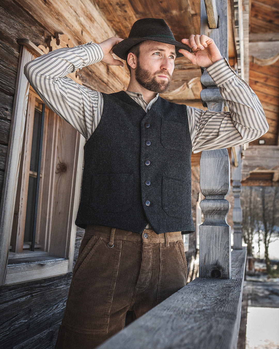 1937 Roamer Vest Beaver black