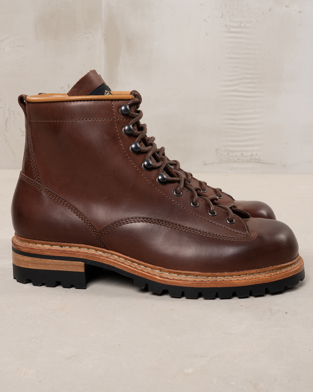 1946 Mountaineer Boots Bourbon