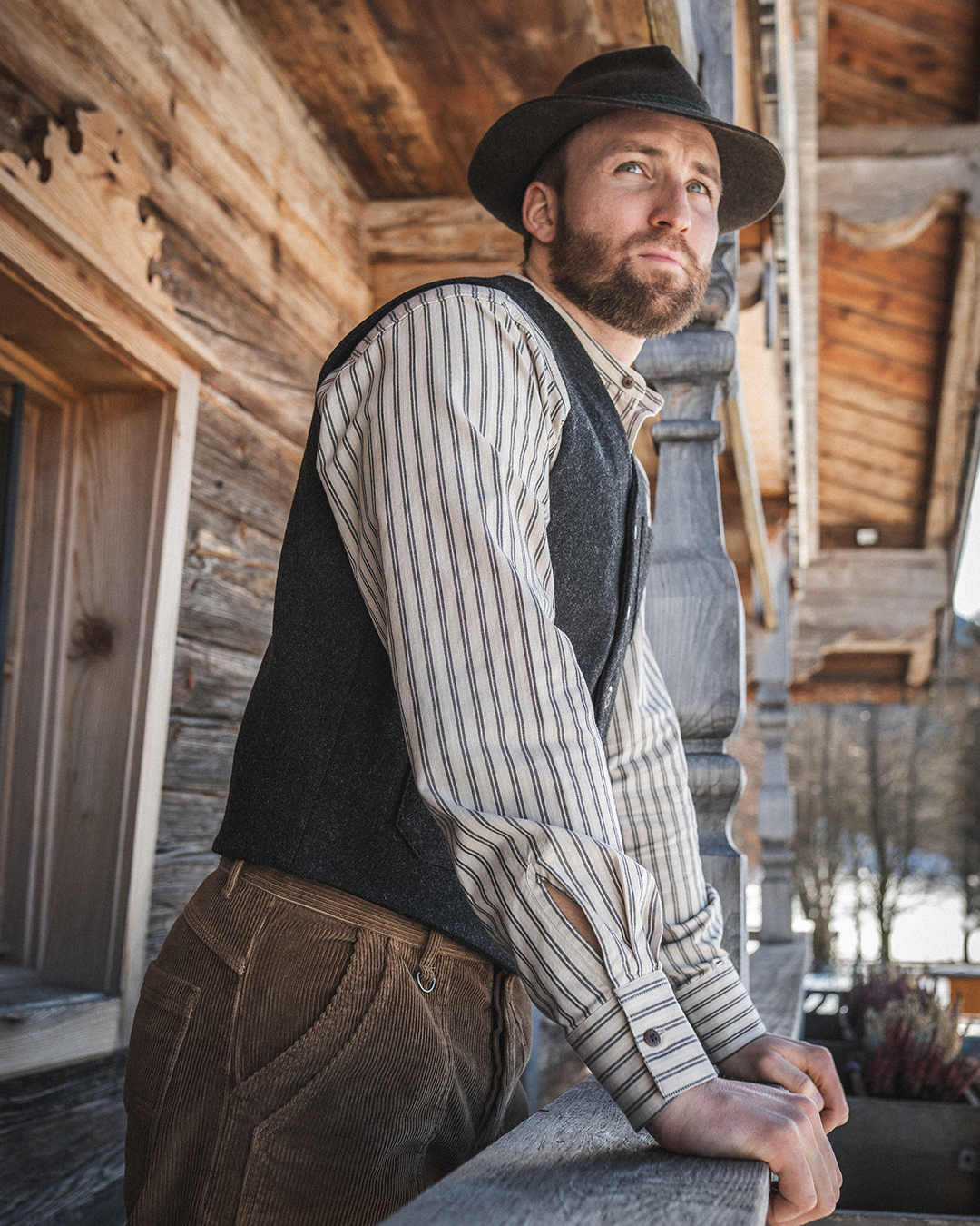 1937 Roamer Vest Beaver black