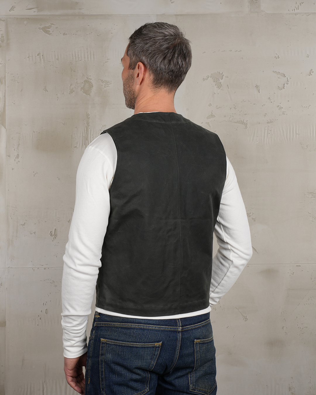 1937 Roamer Vest waxed olive