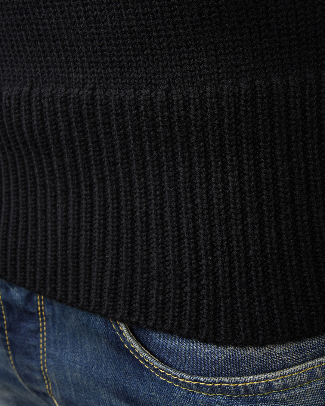 1923 Turtle Neck Black