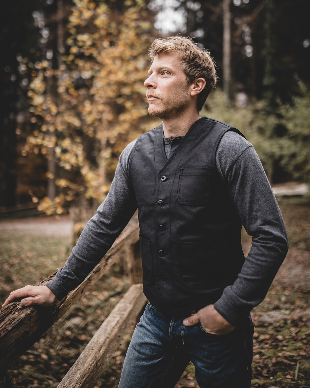 1937 Roamer Vest Elephant Skin Black 1937 Roamer Vest Elephant Skin Black