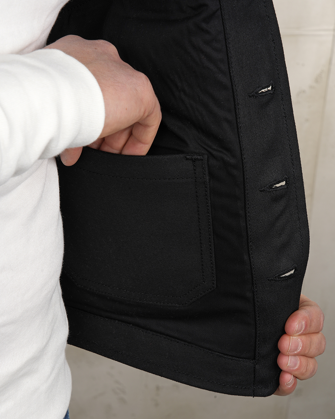 1937 Roamer Vest Elephant Skin Black