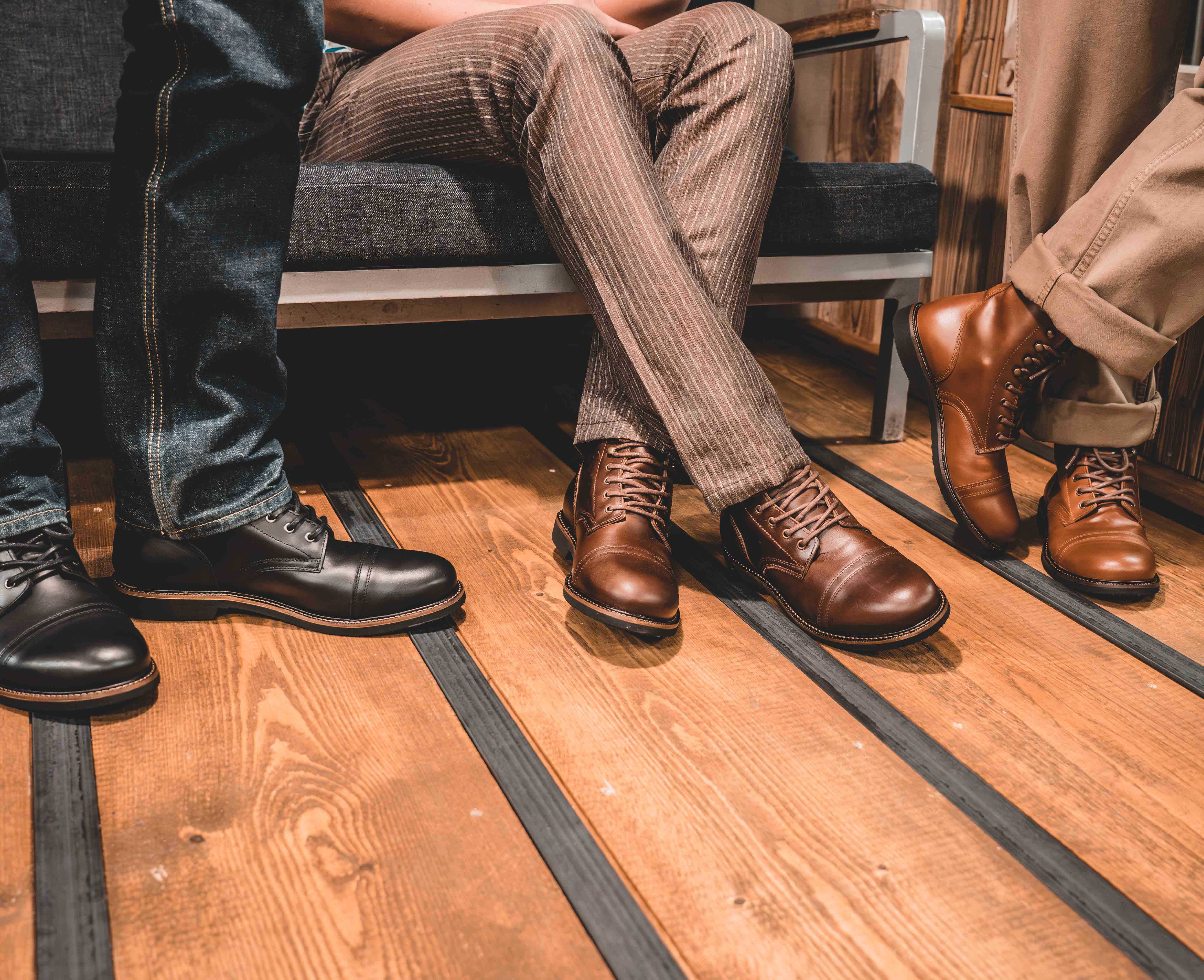 Authentic and timeless, the 1966 Low Quarters pay homage to the work boots of the 60s 1966 Low Quarters