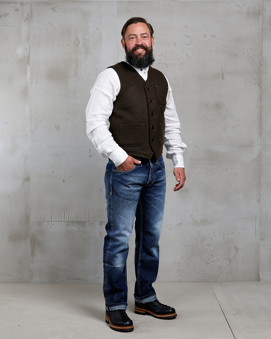 1937 Roamer Vest Beaver green