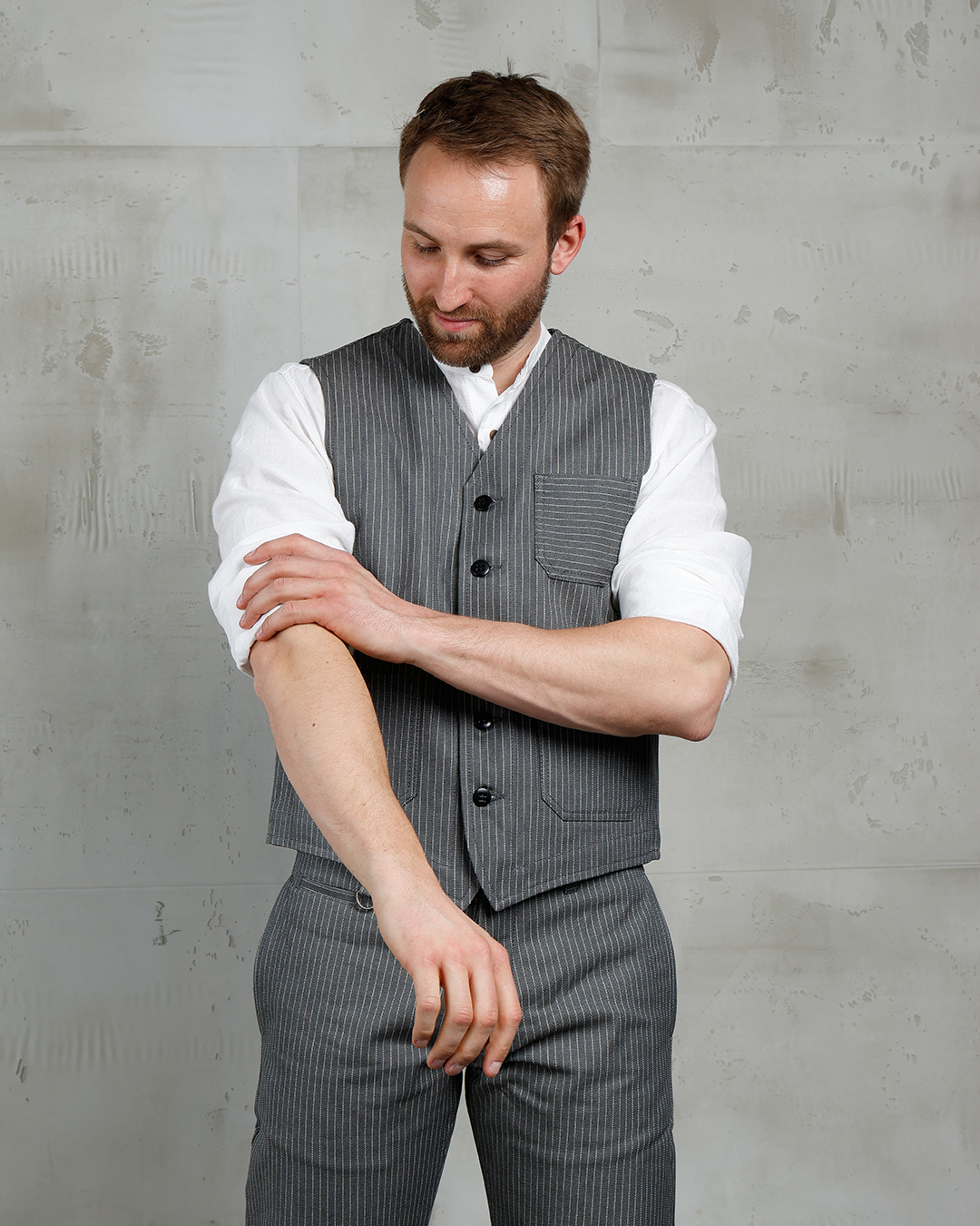 1937 Roamer Vest grey wabash