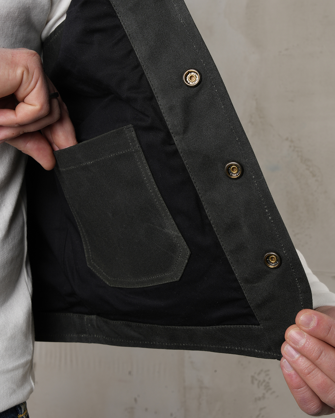 1937 Roamer Vest waxed olive