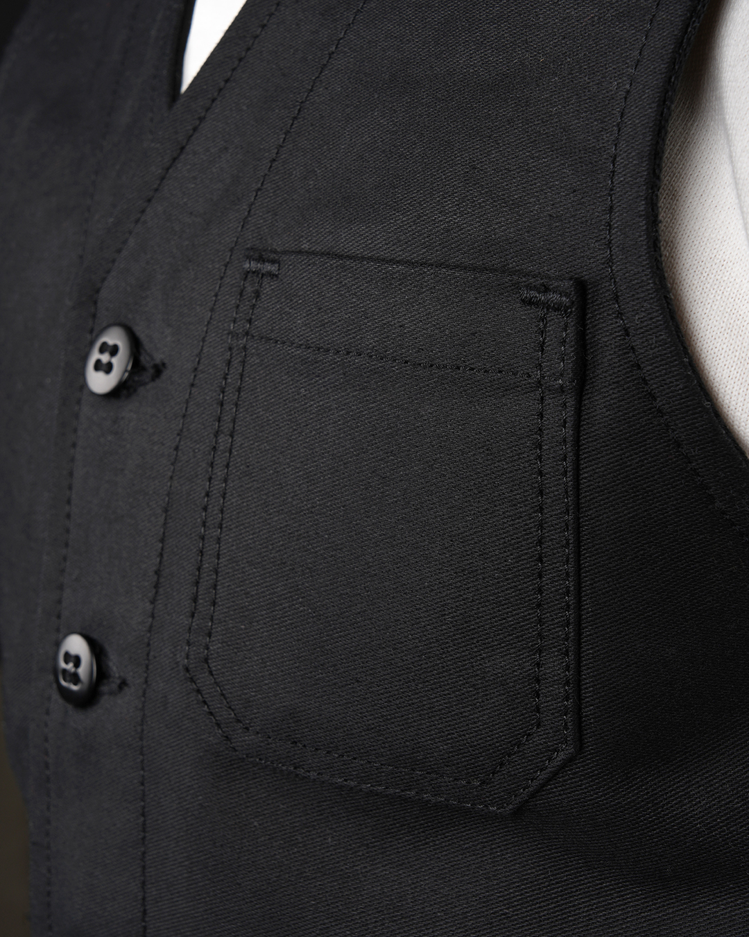 1937 Roamer Vest Elephant Skin Black