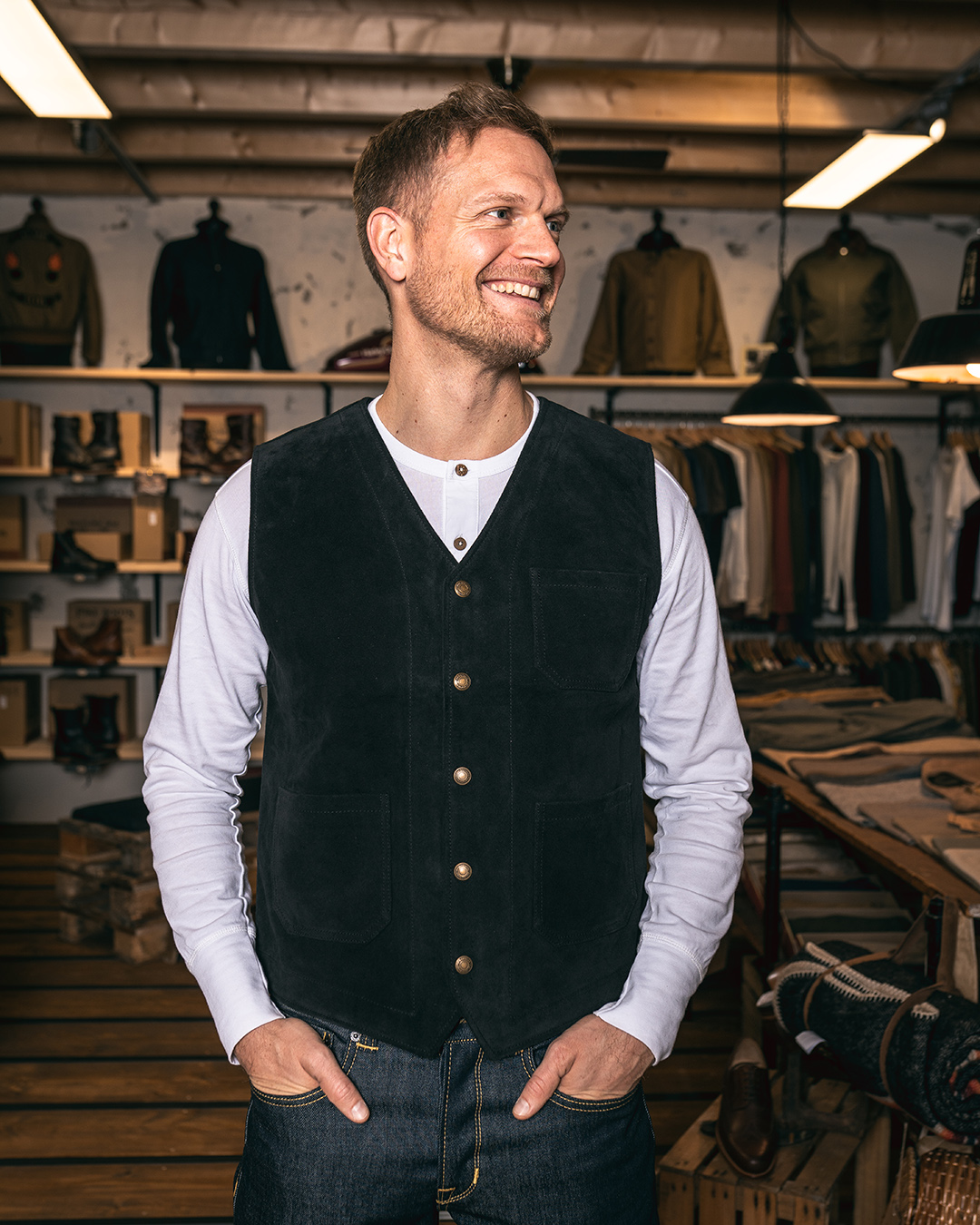 1937 Roamer Vest Mulholland Black 1937 Roamer Vest Mulholland Black