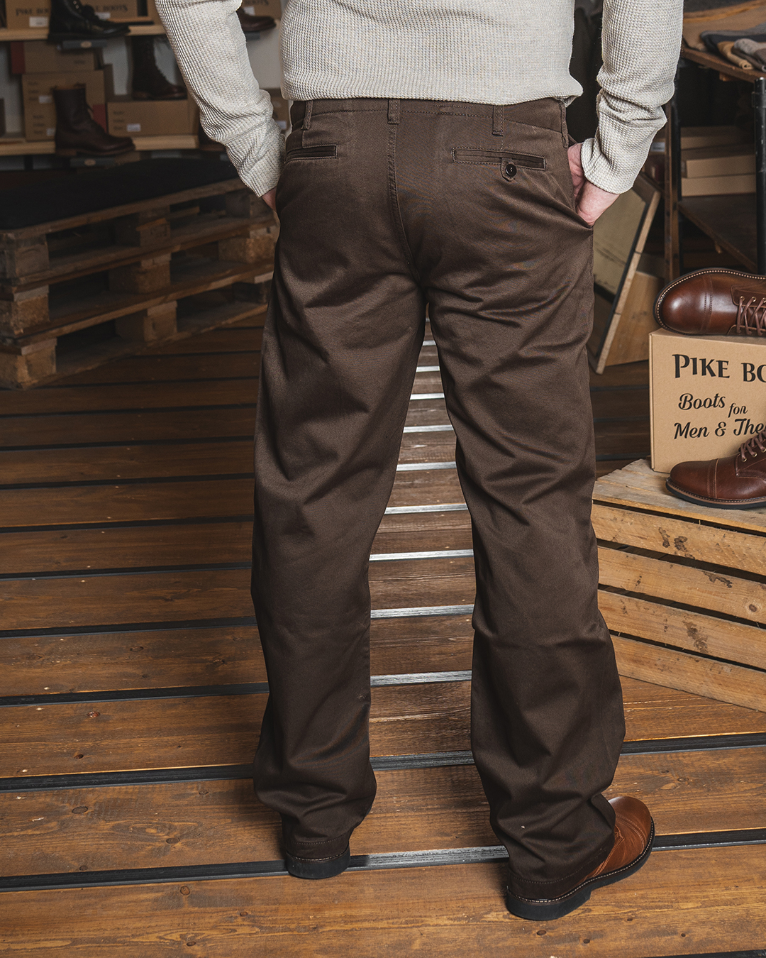 1940 Service Chino Leesville brown O&E 1940 Service Chino Leesville brown O&E