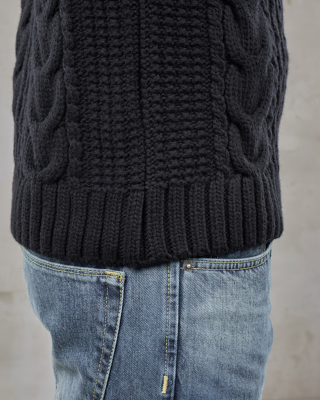 1946 Mountaineer Sweater Black