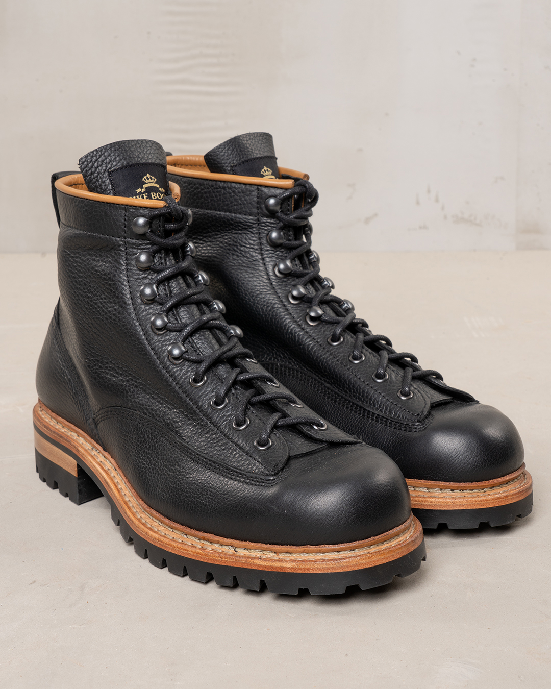 1946 Mountaineer Boots Black