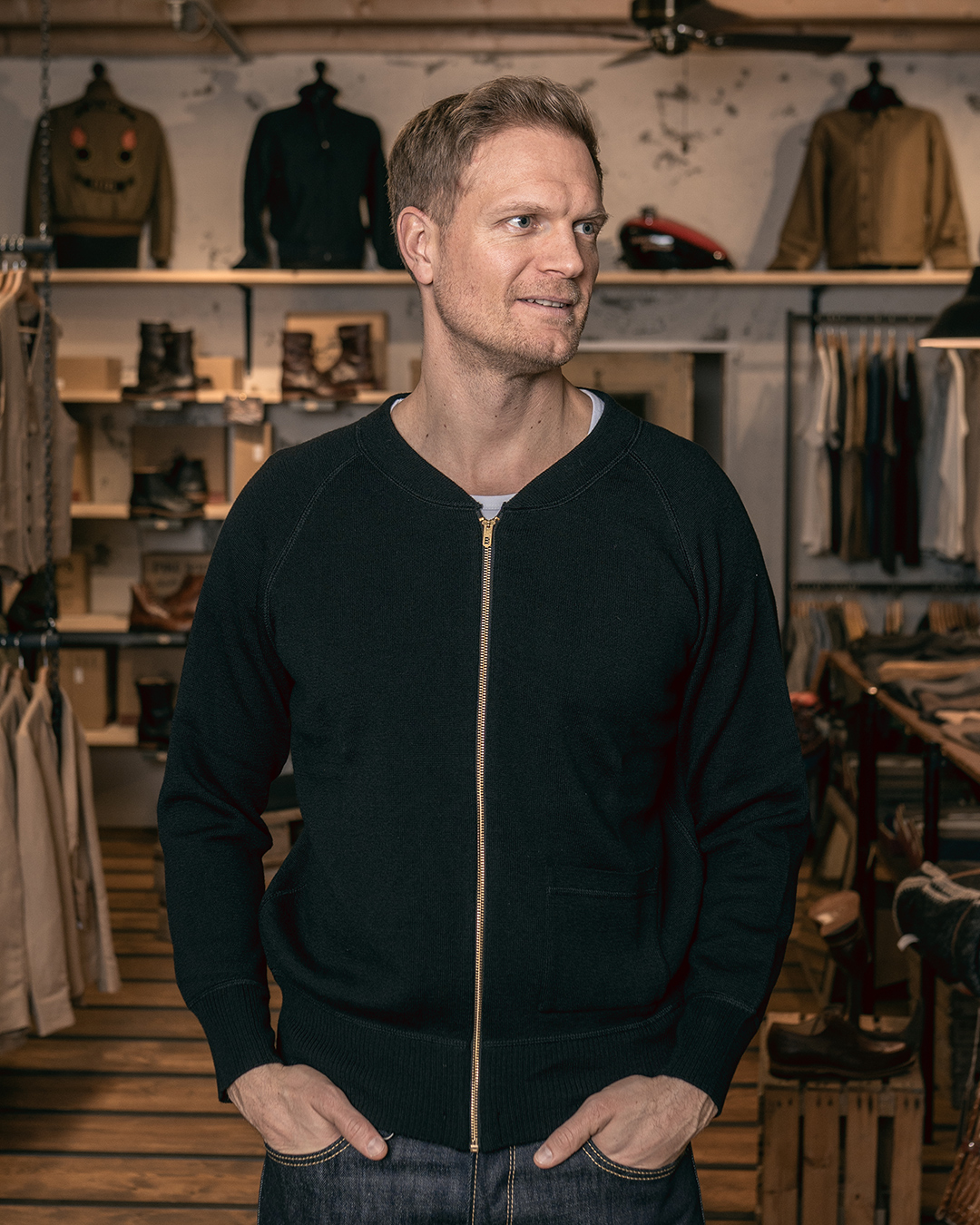 1943 C2 Sweater black 1943 C2 Sweater black