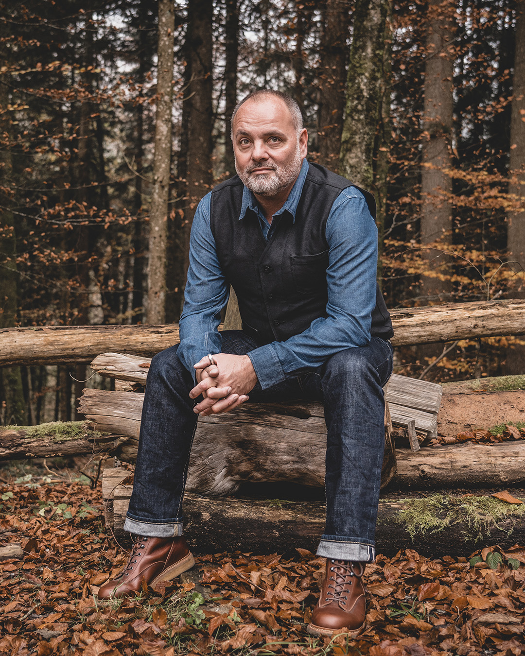 1937 Roamer Vest Elephant Skin Black 1937 Roamer Vest Elephant Skin Black